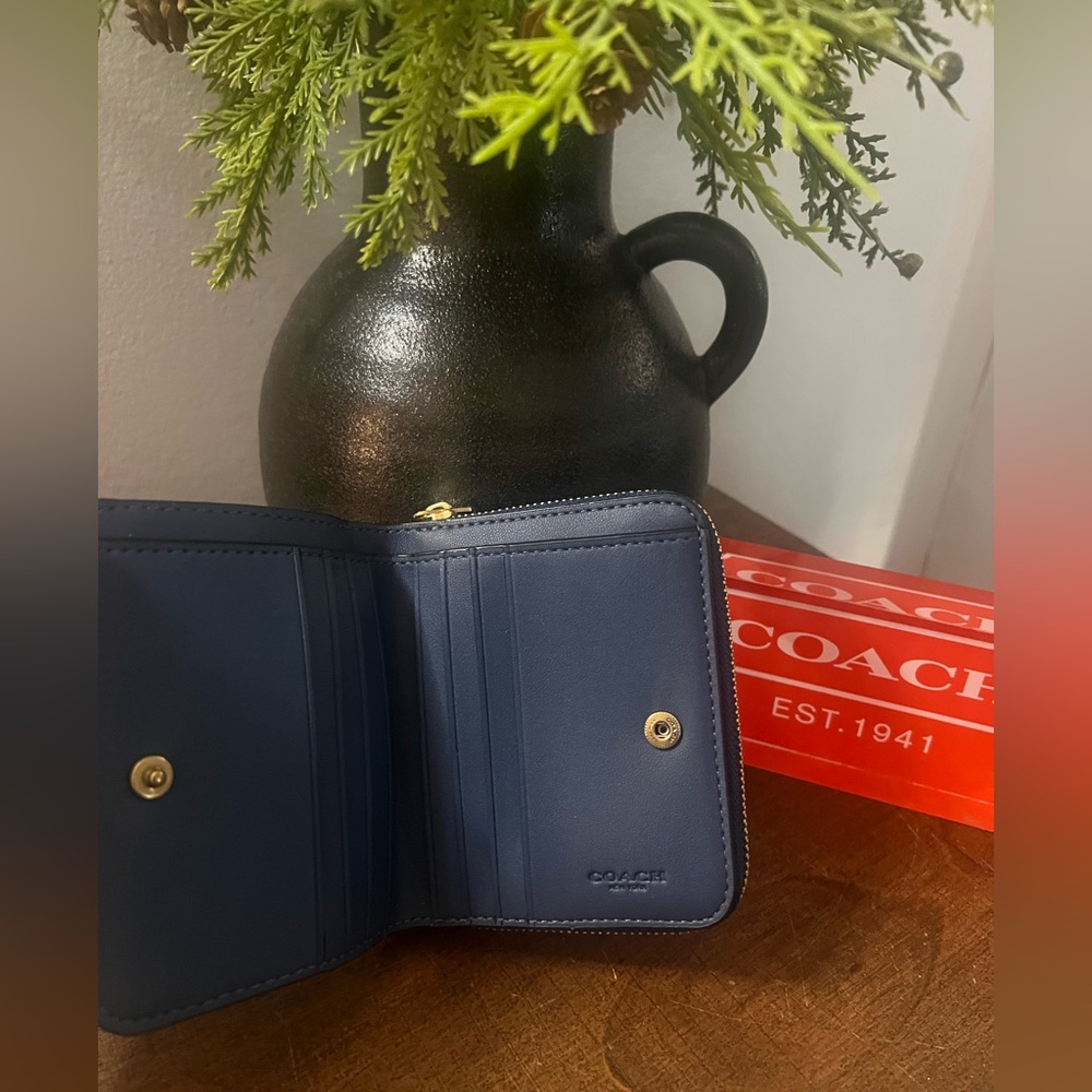 Coach Essentials Denim Bifold Wallet (NWT) - Picture 5 of 9